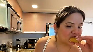 Live Stream with Dani Valentina