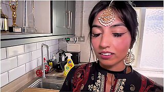 Bhabi Aaliyah Yasin Cheats On Her Husband With Danny D