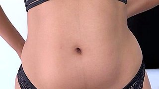 Slutty amateur flashing her big boobs in the backseat