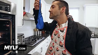 Thanksgiving Eve, the ultimate filth fest for gothclothes and vampire couples!