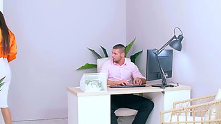 Slutty Secretary Cindy Shine Seduces Her Hot Boss