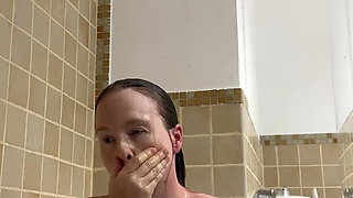 Hot Teen Soaped up and Shaved