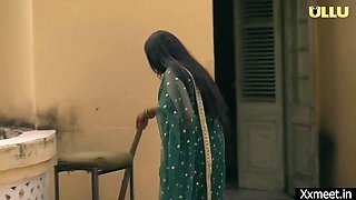 Slutty Indian MILF mind-blowing xxx scene