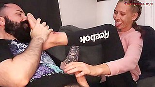 Cute Teen 18+ Girl Enjoys Foot Fetish