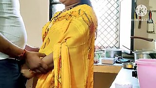 Desi Bhabhi Fucks Neighbor Boy in Kitchen - Hardcore Homemade Indian Sex