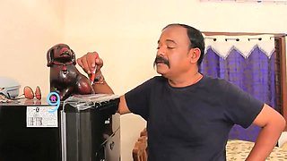 Hema Naidu mesmerizes with daring, public Indian allure