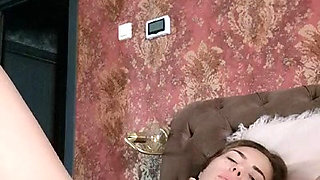 Single mom plays with herself while nobody is at home