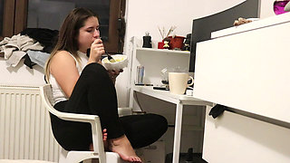 Farting While Eating at My Desk