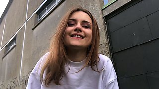 Amateur wild chick solo masturbation