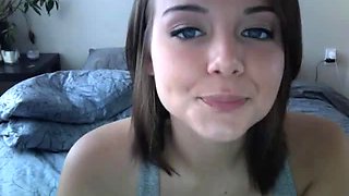 Stunning Teen Virtually Sucks Your Cock On Webcam