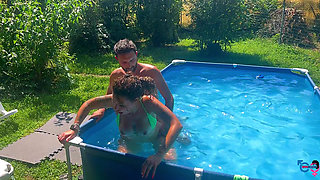 Amateur Italian Girl Gets Fucked Well in the Pool and Cum on Red Ass
