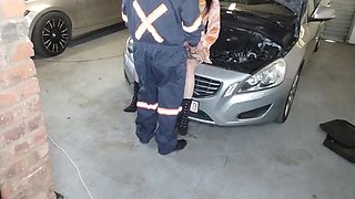 Amateur Housewife Fucked In Car For Cash - Homemade Brunette Babe Cumshot