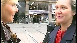 Boulevard, Nervously Plays For Interviewer