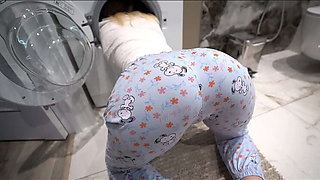 Step Sister Stuck in Washing Machine Fucked Hard - Creampie Finish
