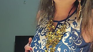 Buxomy Sissy Nutting