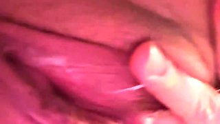 SUNT IVONE CRISTINA ȘI ÎȚI ARĂT PIZDA DE APROAPE