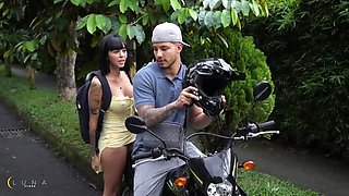 Luna Vitaler First Time Fuck - Teen Virgin Gets Big Cock in Class