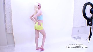 Hot girl has strong orgasm getting fuckd