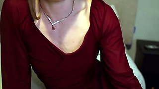 Cheating MILF begs for Dick and Creampie