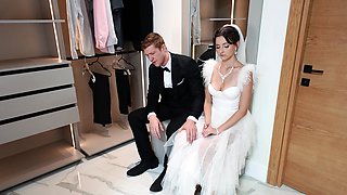 Horny MILF Ryan Keely shares a dick with sexy bride Serena Hill