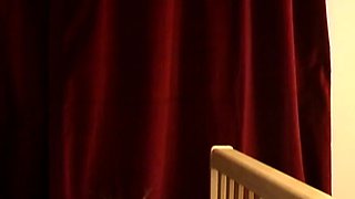 Amateur Brunette Webcam Show