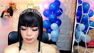 Brunette Couch Webcam Solo Fun Masturbating