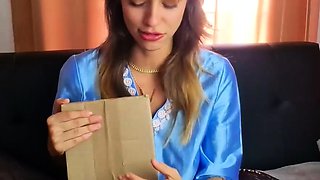 Desembalei a Magic Wand e tive um orgasmo intenso com